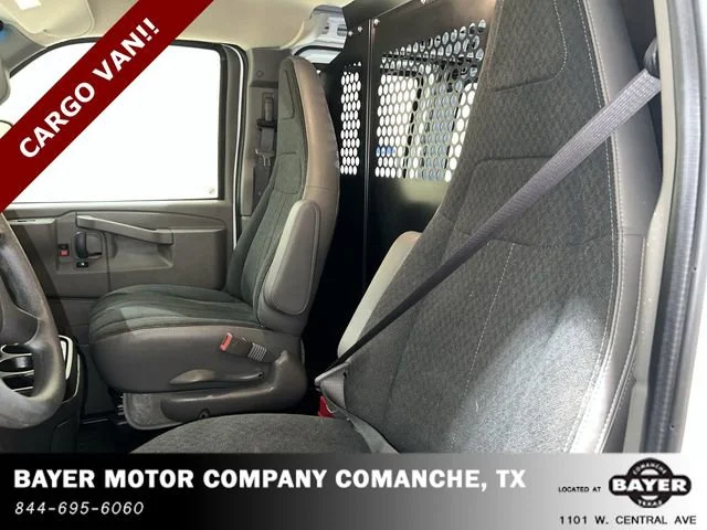 2023 GMC Savana Cargo Work Van - Photo 16