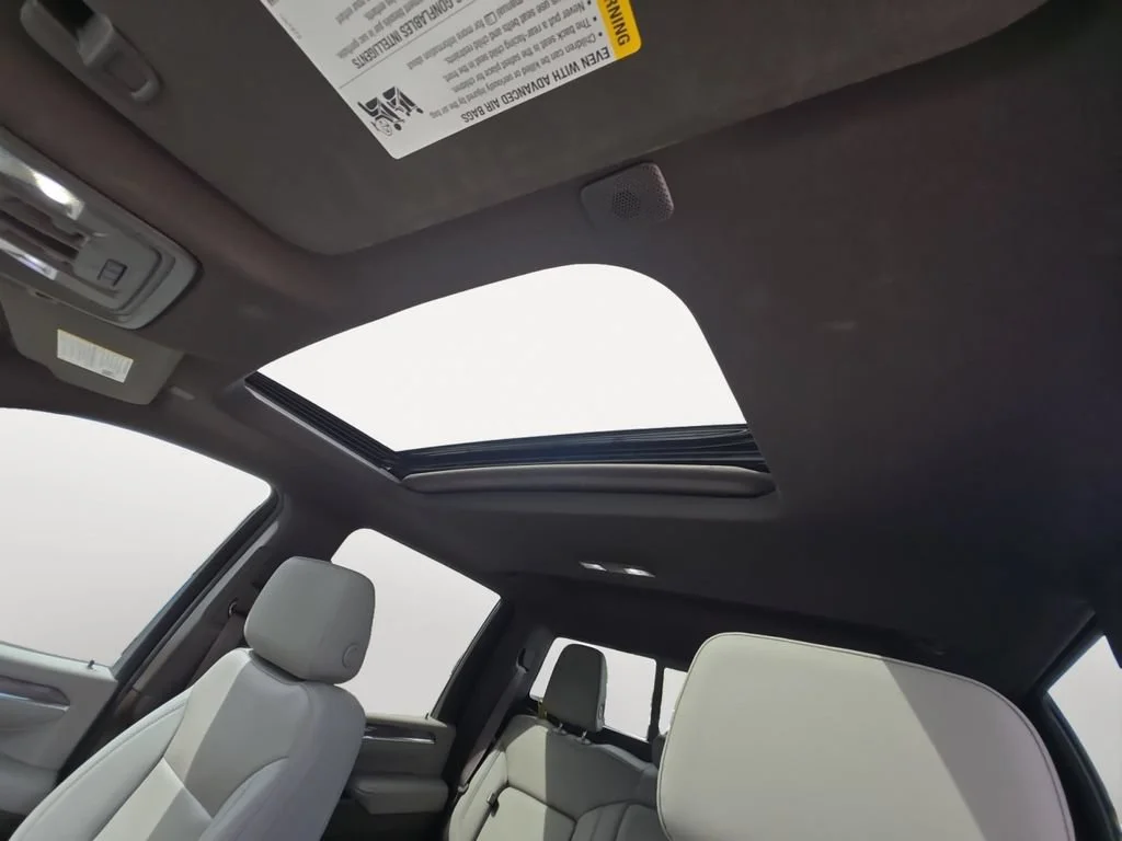 Used 2024 Summit White Chevrolet LTZ DRW image 17