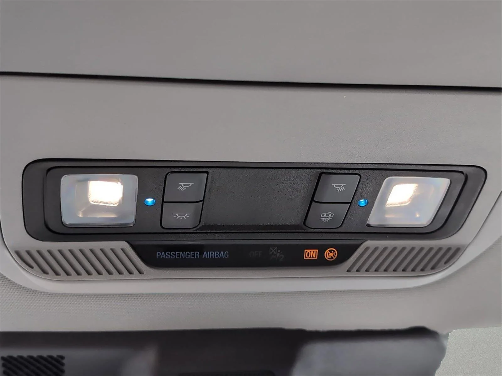 Used 2023 Iconic Silver Ford XLT image 21