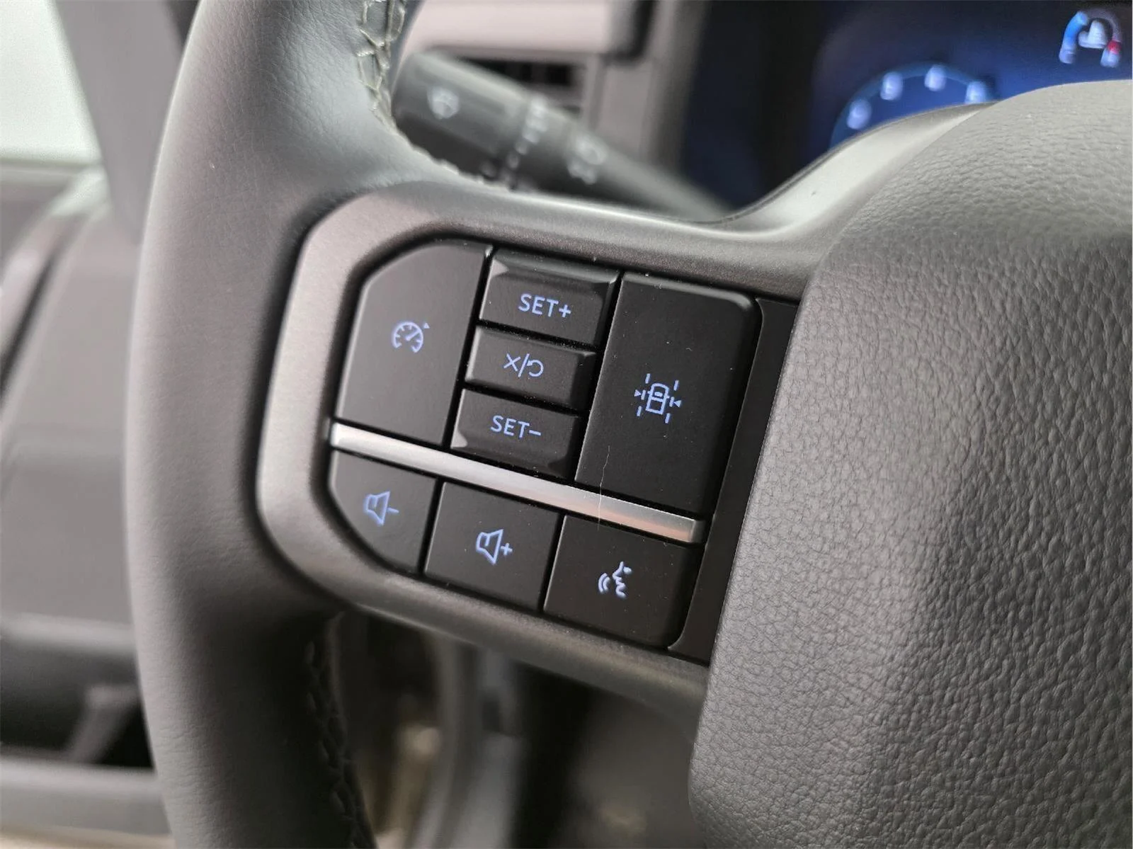 Used 2026 Marsh Gray Ford XLT image 28
