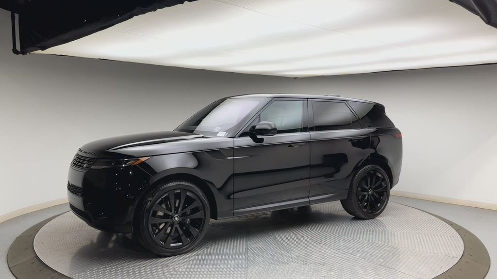Used 2023 Santorini Black Metallic Land Rover SE image 6