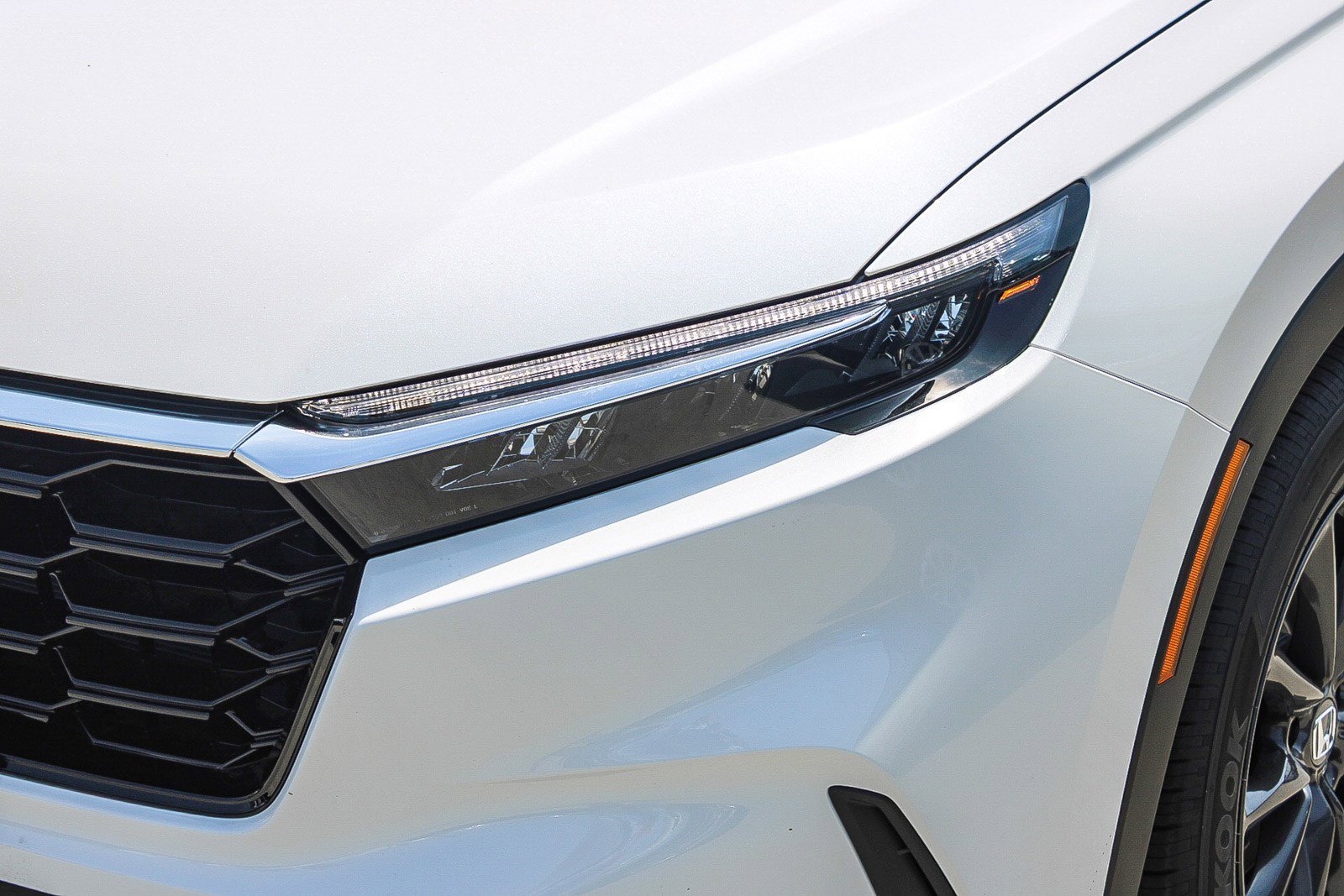 New 2026 Platinum White Pearl Honda EX-L image 4