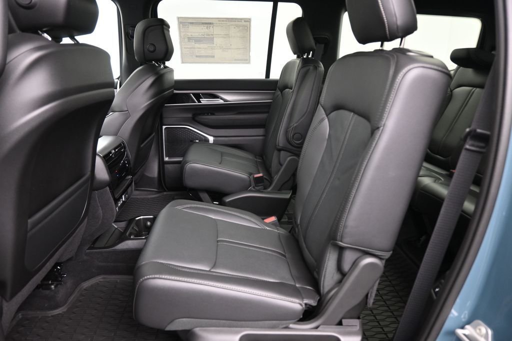New 2026 Steel Blue Exterior Paint Jeep Upland image 10