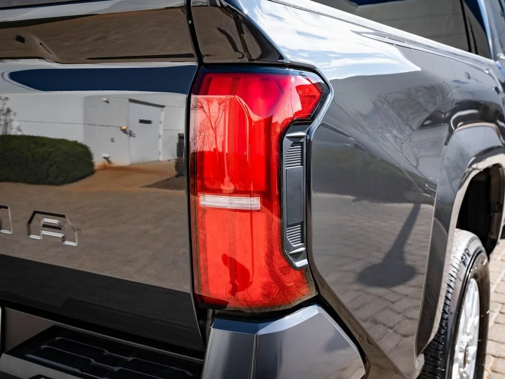 Used 2025 Underground Toyota SR5 image 17
