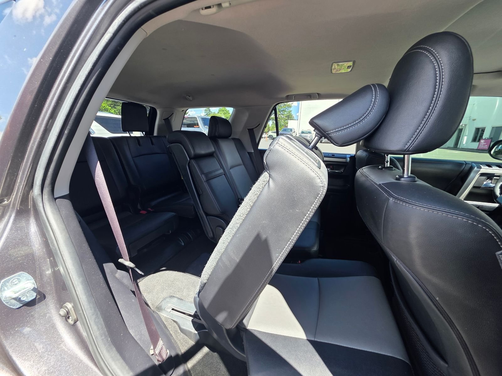 Used 2019 Magnetic Gray Metallic Toyota SR5 Premium image 14