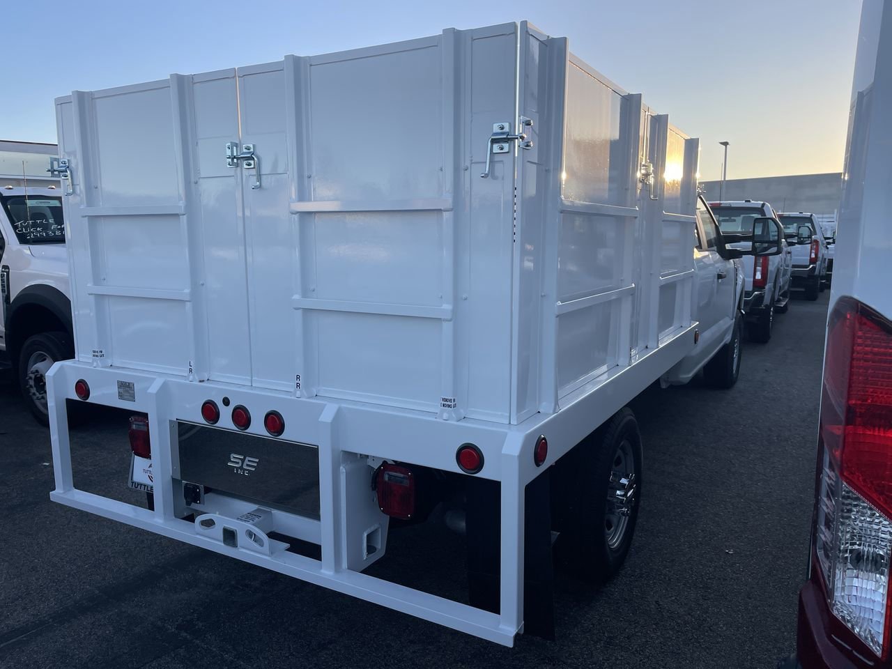 New 2026 Oxford White Ford XL image 6