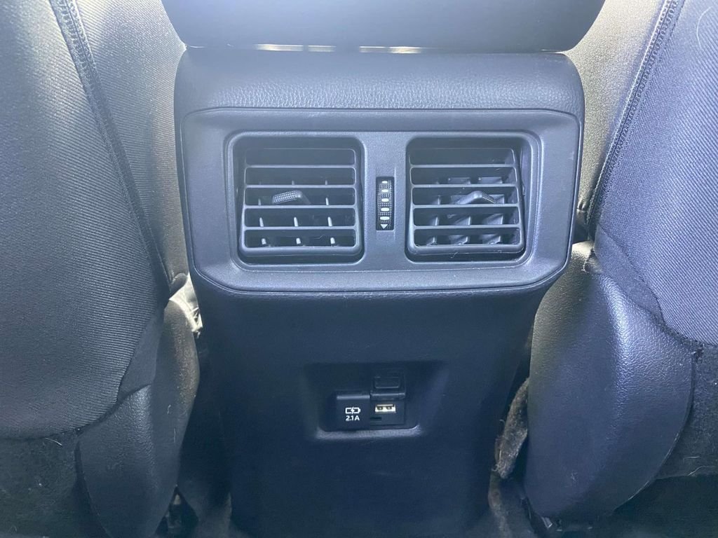 Used 2021 Silver Toyota XLE image 17