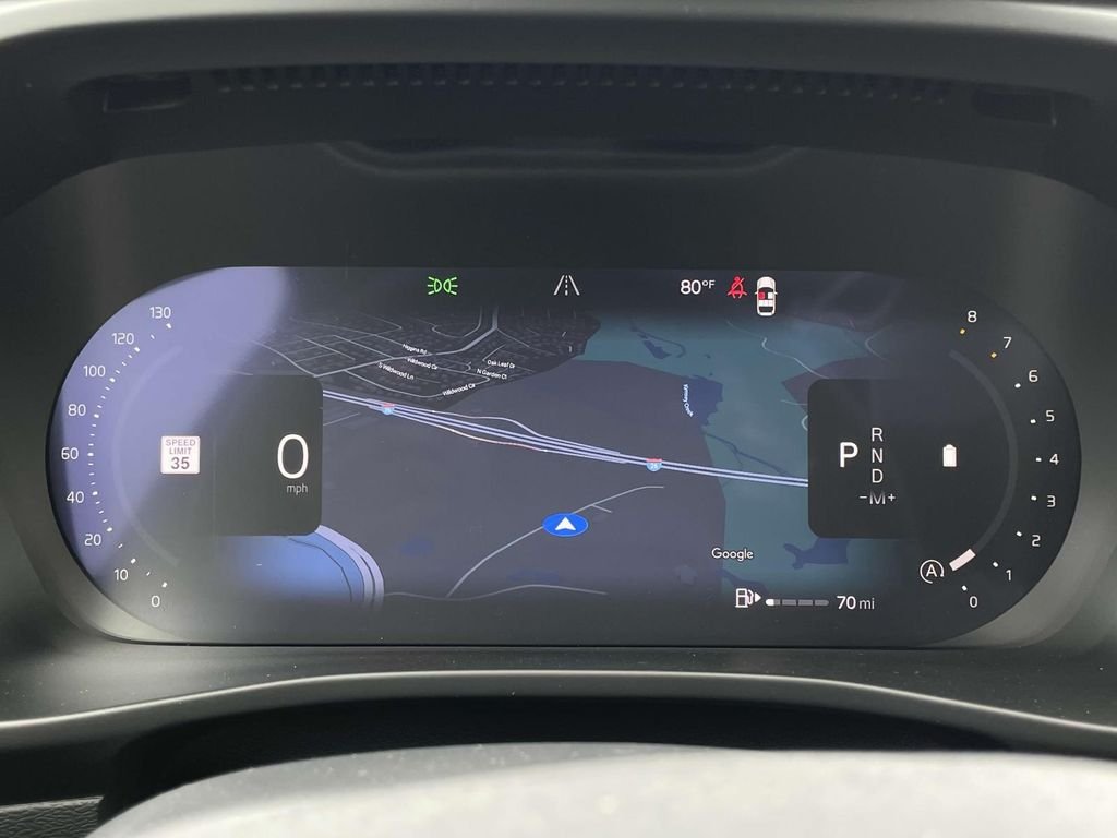 2026 Volvo XC40 Plus - Photo 17