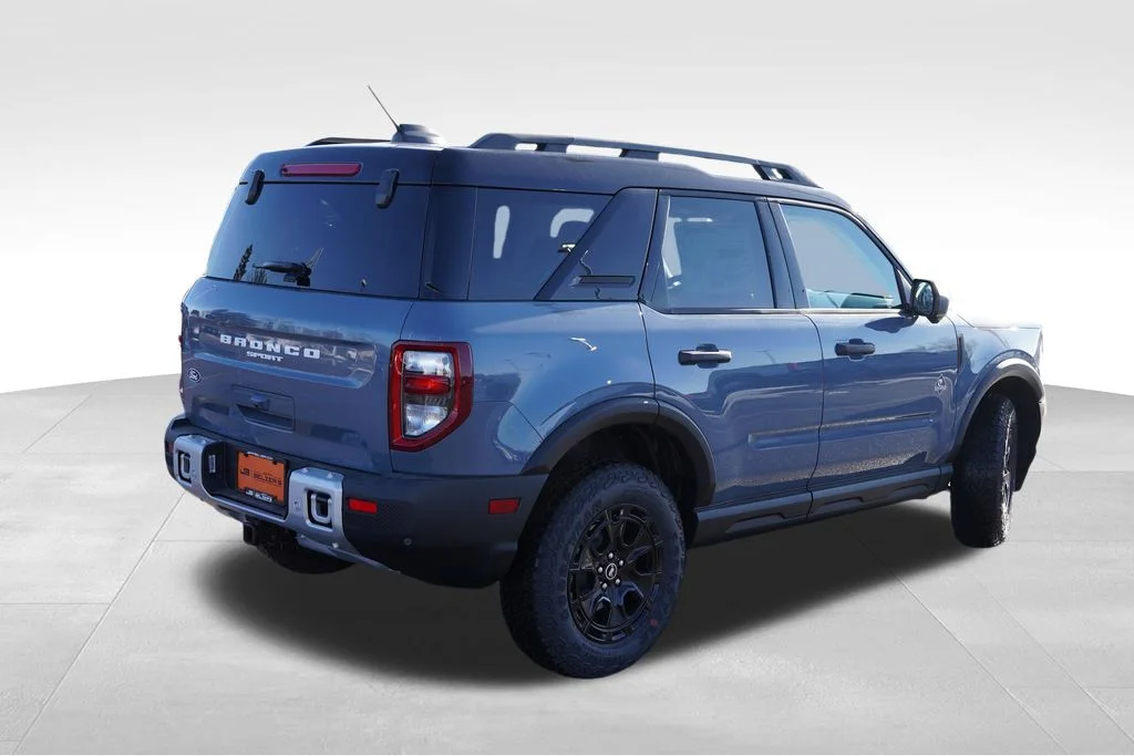 New 2026 Gray Ford Outer Banks image 5