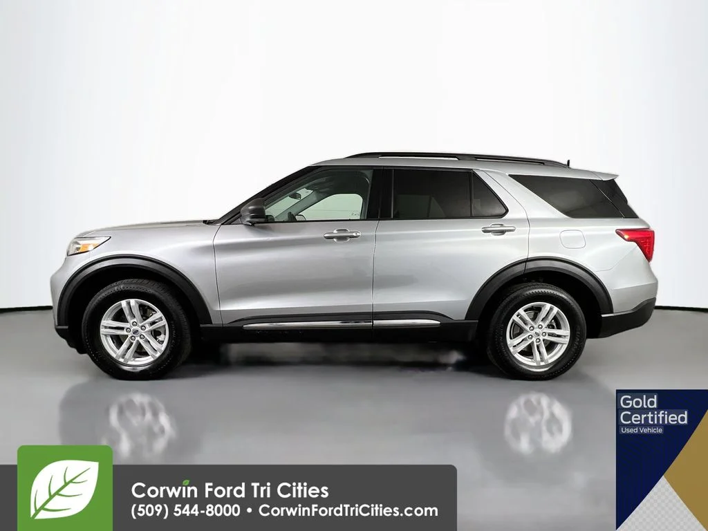 Used 2024 Iconic Silver Metallic Ford XLT image 6
