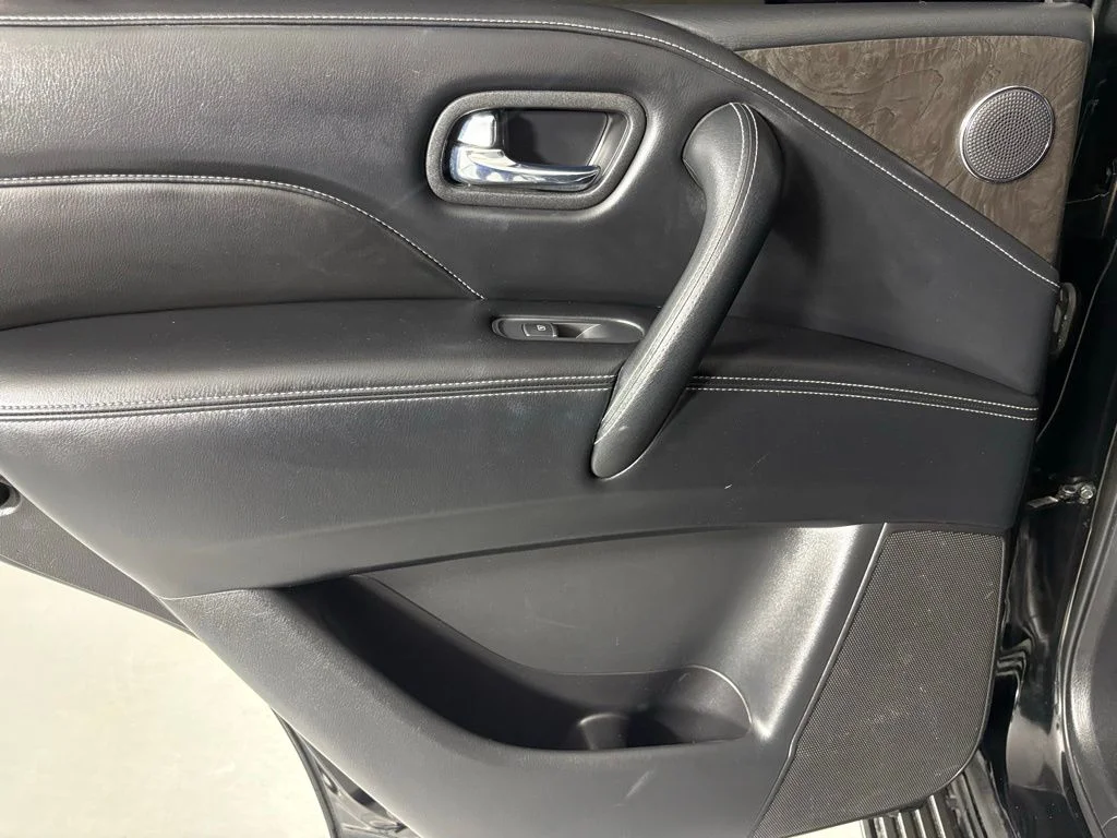 Used 2023 Black INFINITI LUXE image 43