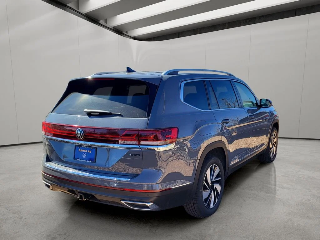 New 2026 Pure Gray Volkswagen 2.0T SEL image 4