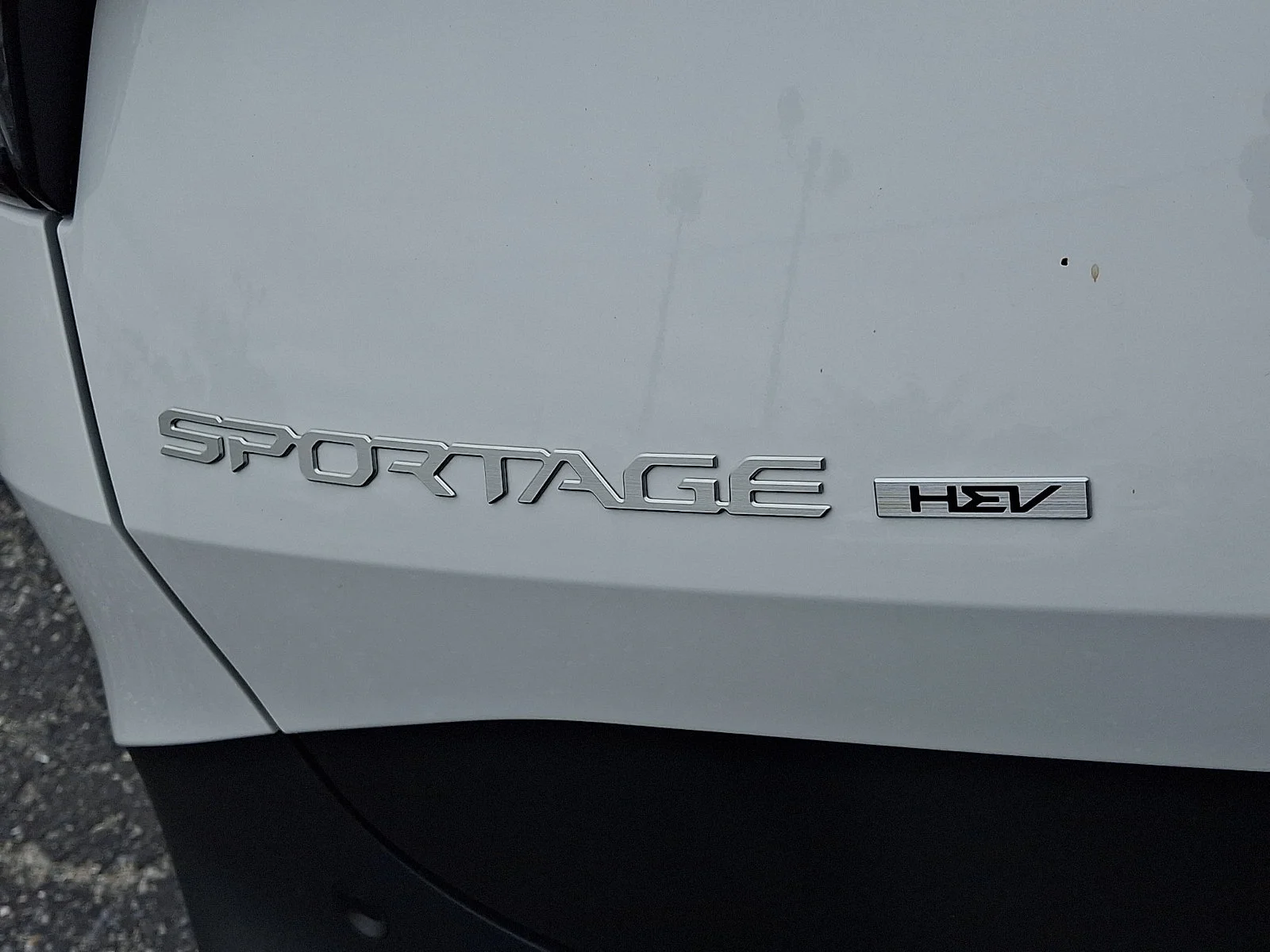 New 2027 White Kia S image 22