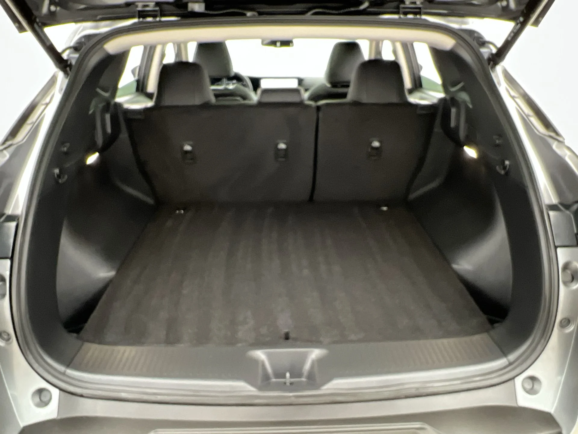 Used 2025 Gray Nissan SL image 40