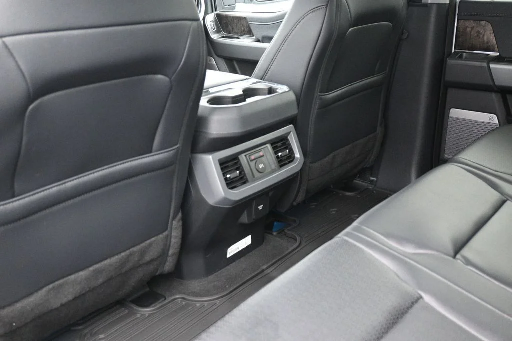 New 2026 Oxford White Ford Lariat image 21