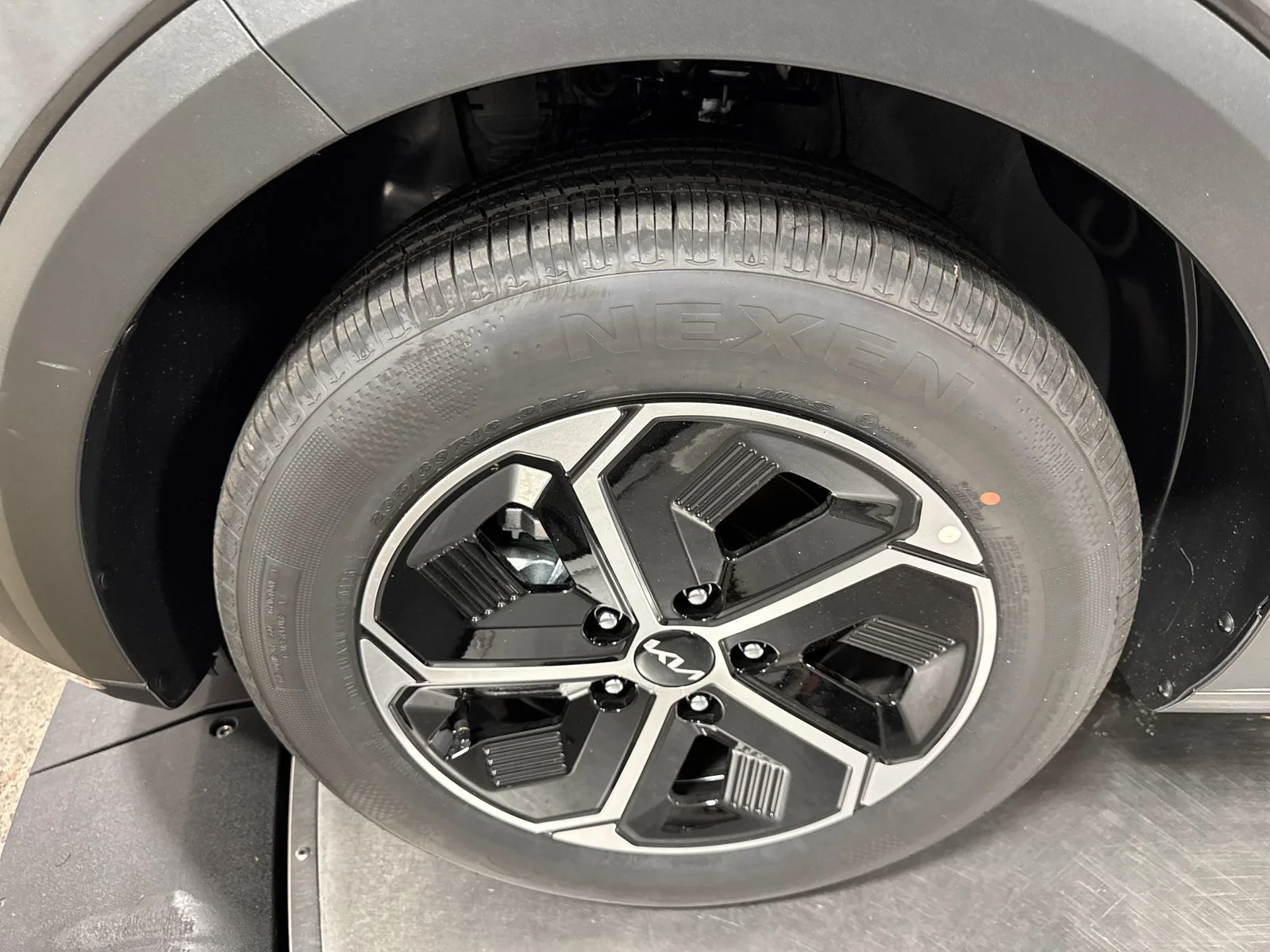 New 2026 Interstellar Gray Kia EX image 2