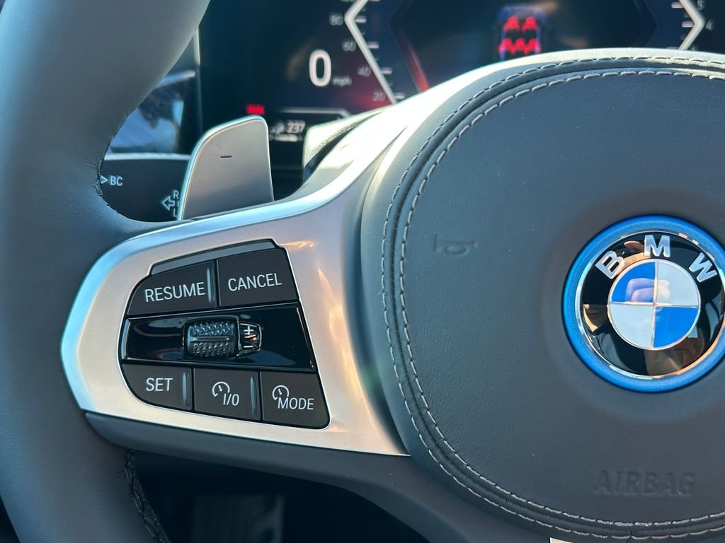 New 2026 Tanzanite Blue II Metallic BMW xDrive50e image 19