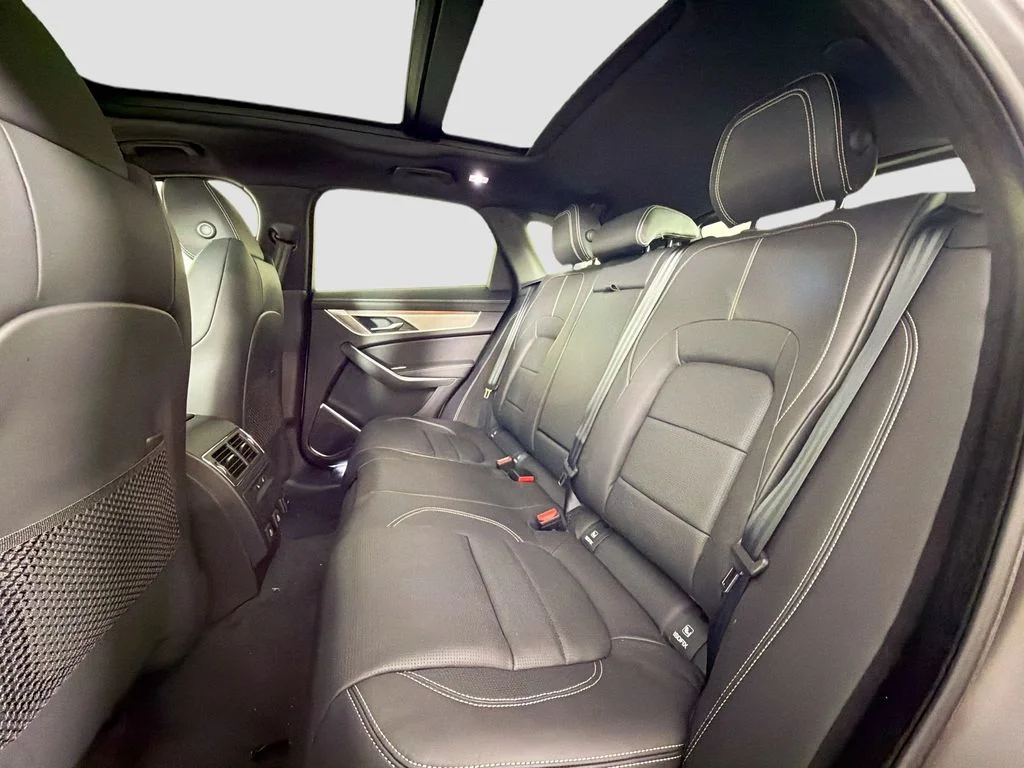 2026 Jaguar F-Pace R-Dynamic S - Photo 26