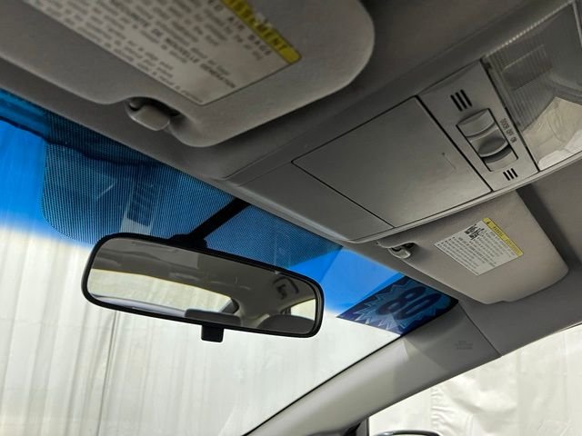 Used 2008 Gray Toyota Base image 20