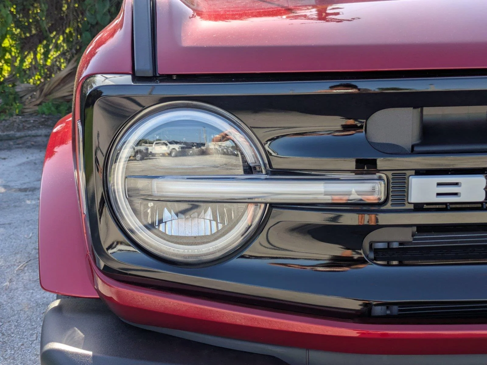 New 2026 Ruby Red Metallic Tinted Clearcoat Ford Outer Banks® image 12