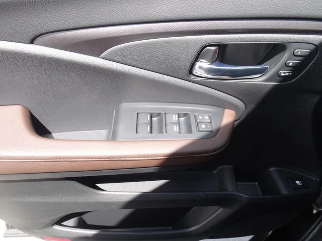 New 2026 Crystal Black Pearl Honda RTL image 8