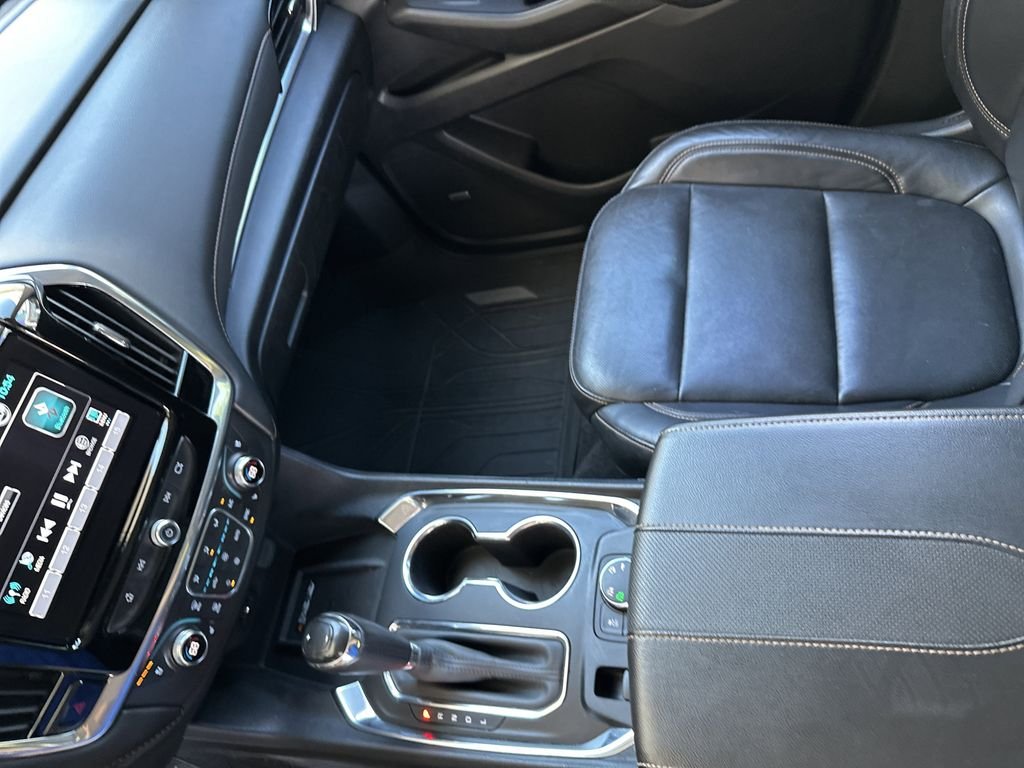 Used 2019 Beige Chevrolet Premier image 25