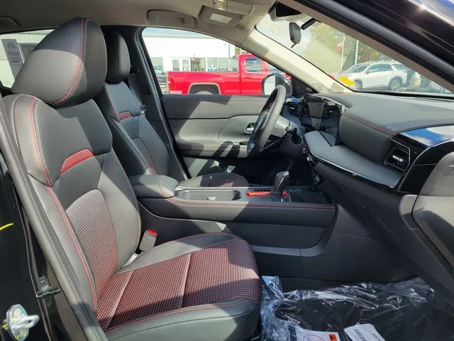 2025 Nissan Kicks SR AWD - Photo 20