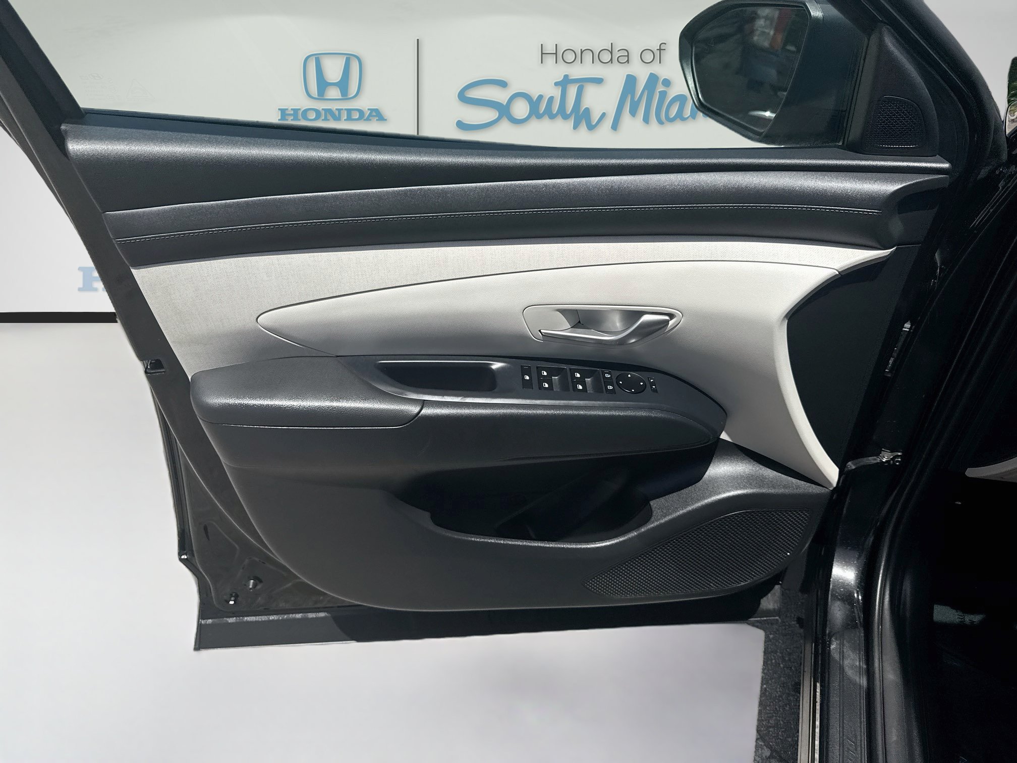 Used 2025 Phantom Black Hyundai SEL Convenience image 20