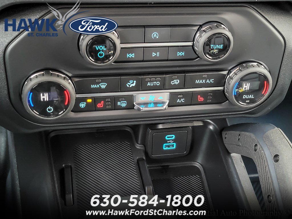 New 2025 Oxford White Ford Badlands® image 14
