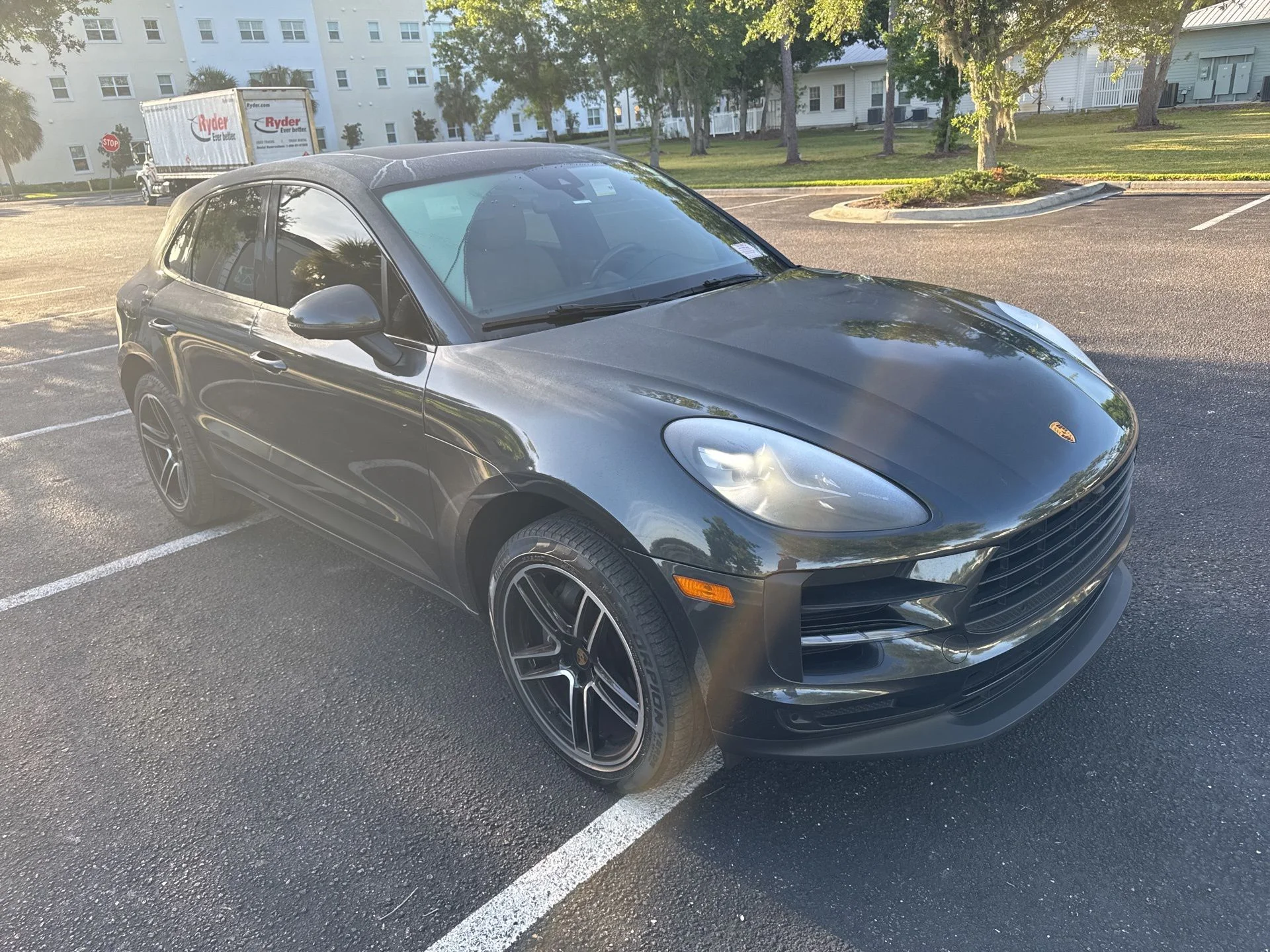 2021 Porsche Macan Base