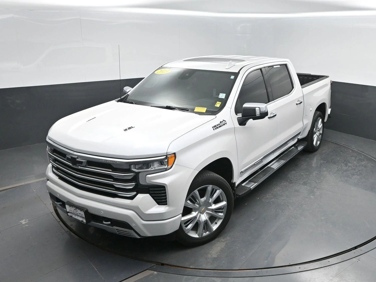 Used 2023 Iridescent Pearl Tricoat Chevrolet High Country image 41