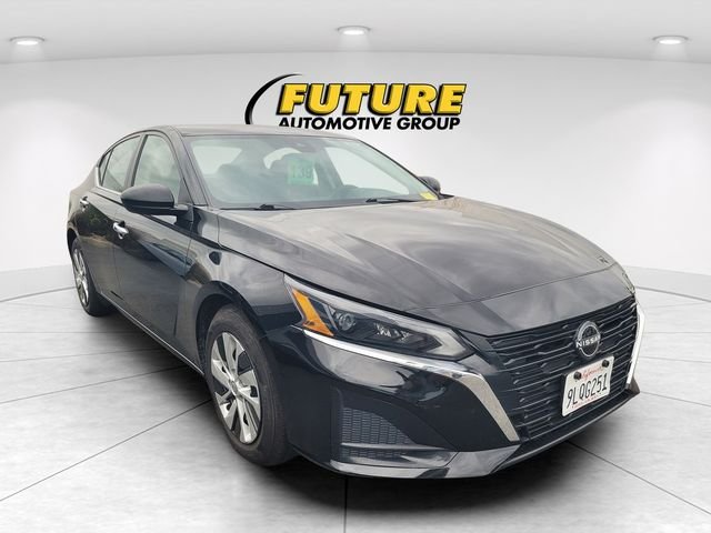 Used 2024 Black Nissan 2.5 S image 1