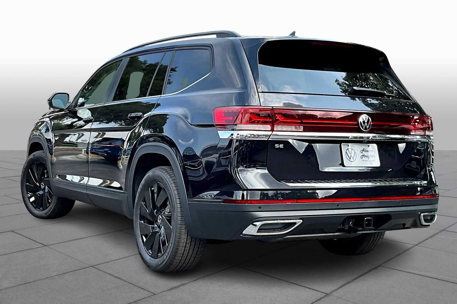 2026 Volkswagen Atlas SE w/Tech - Photo 12