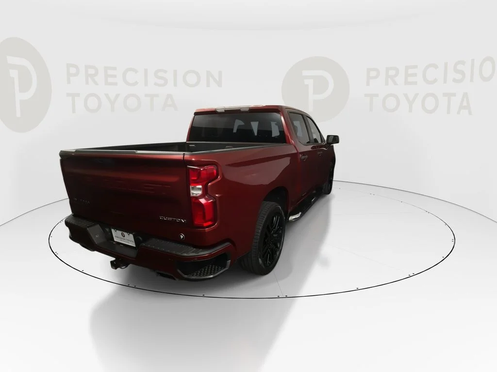 Used 2019 Cajun Red Tintcoat Chevrolet Custom image 17
