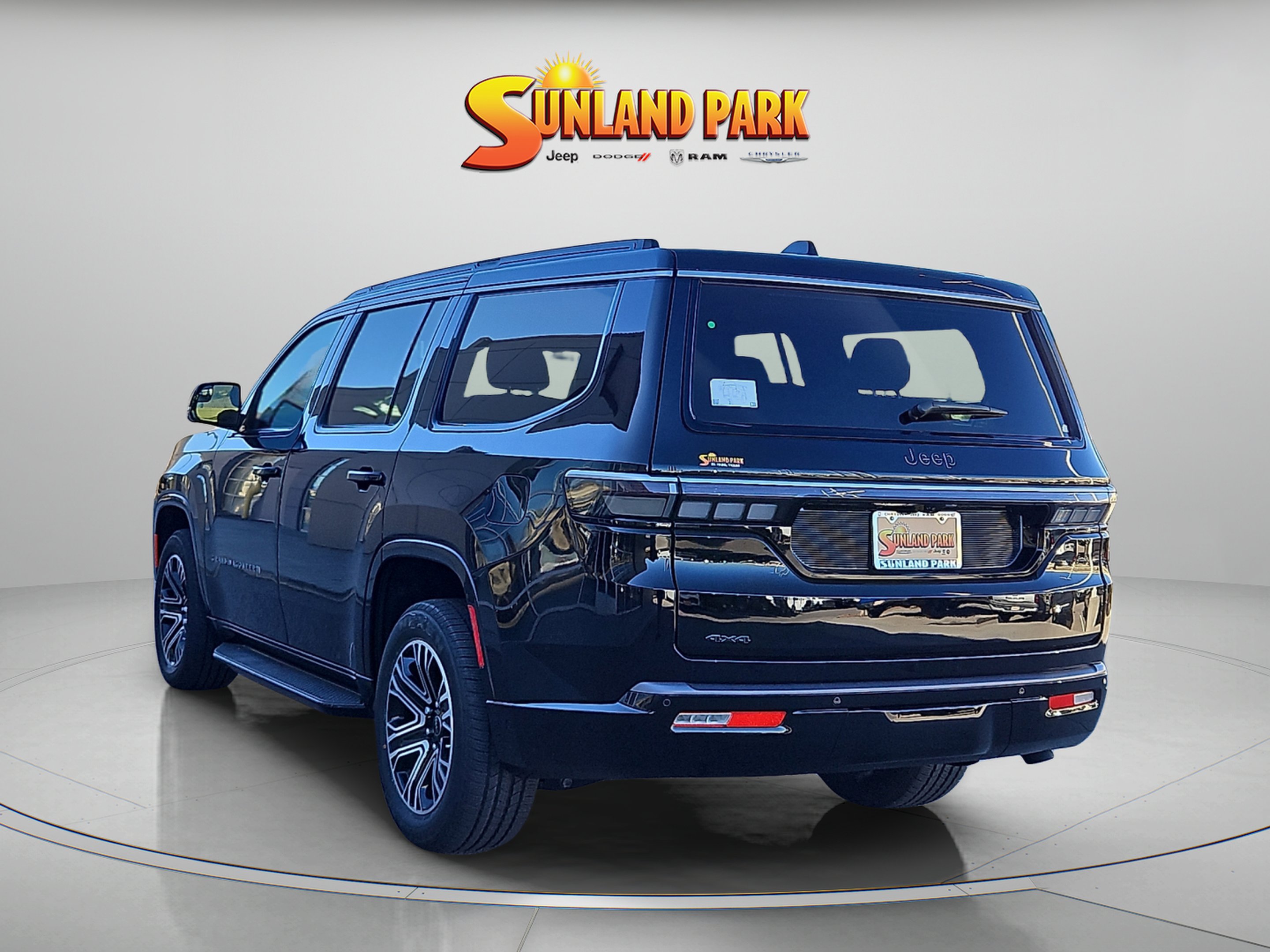 New 2026 High Gloss Black Exterior Paint Jeep  image 4