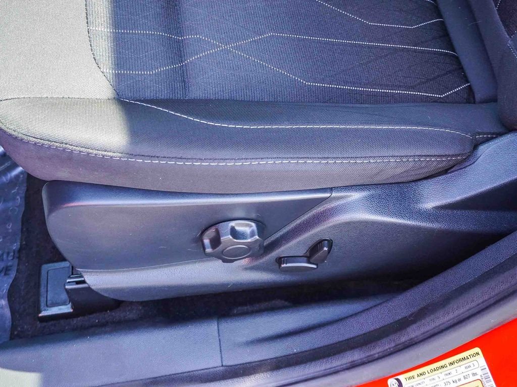 Used 2019 Red Ford SE image 20
