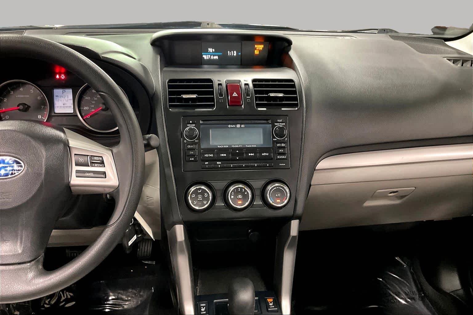 Used 2015 Dark Gray Metallic Subaru 2.5i Premium image 7