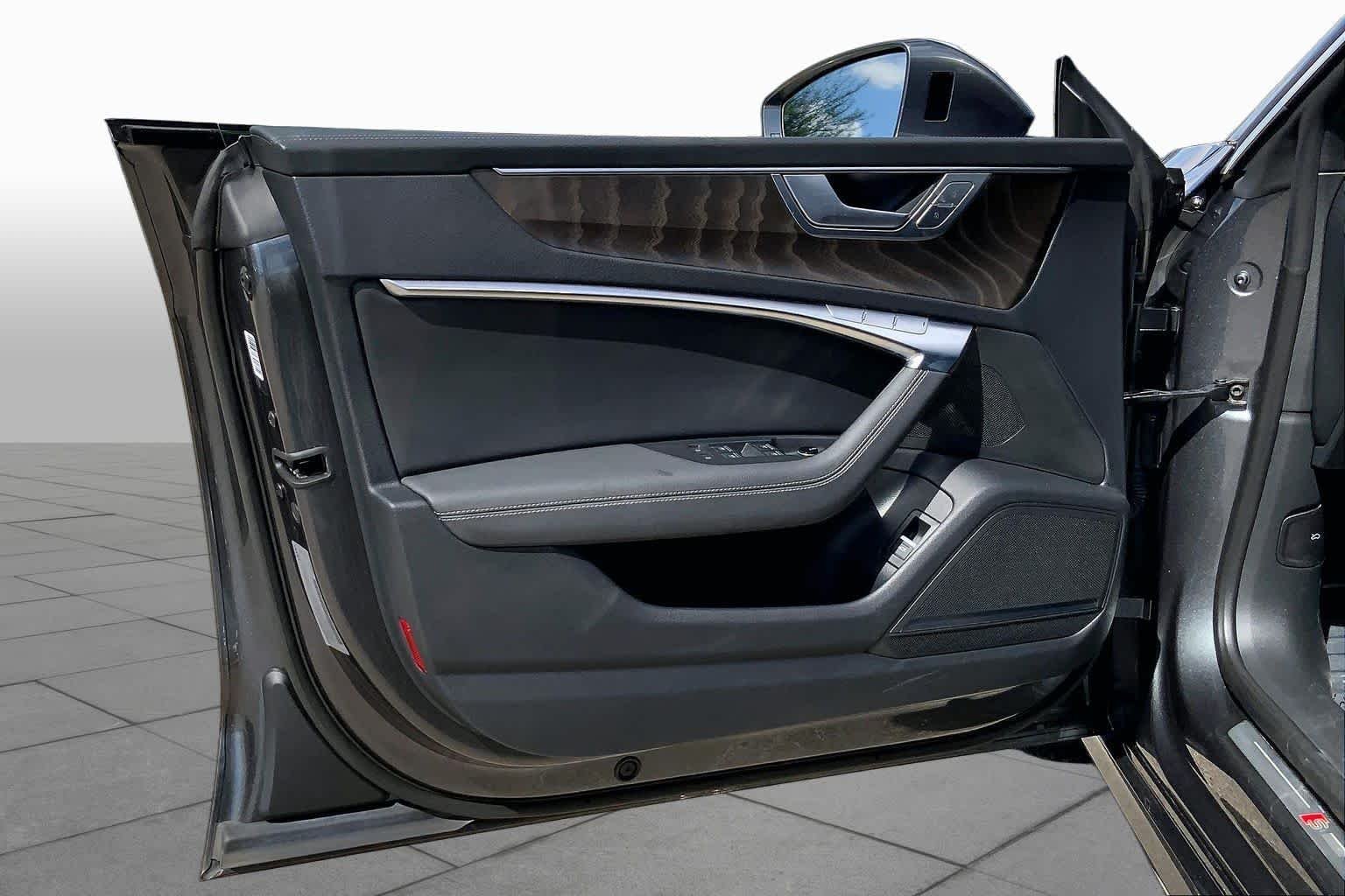 Used 2022 Daytona Gray Pearl Effect Audi Prestige image 43