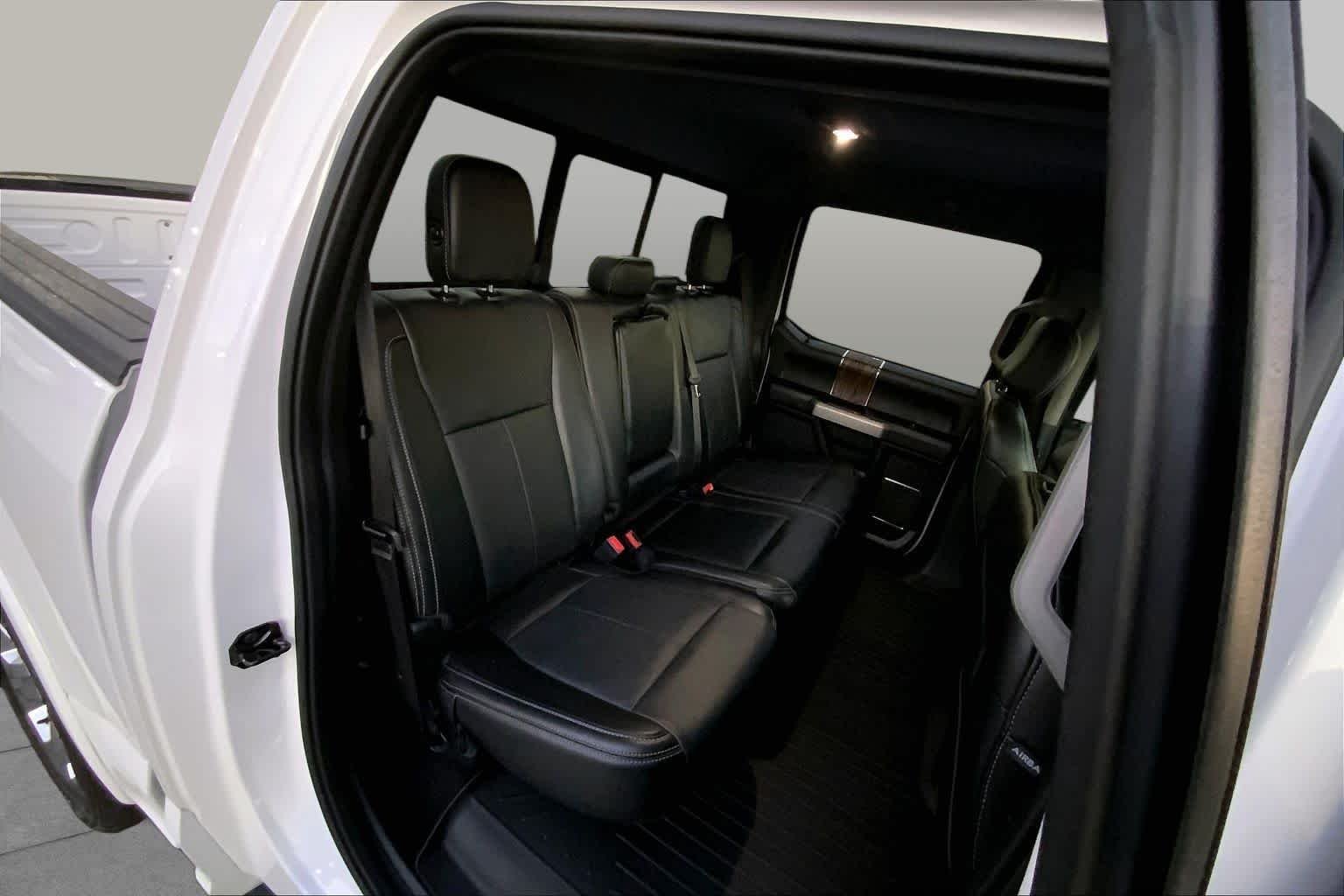 Used 2019 Oxford White Ford LARIAT image 16
