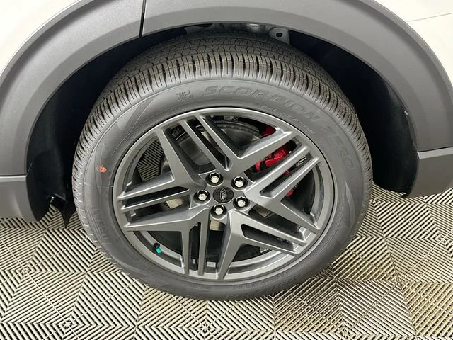 New 2026 Ford Explorer ST-Line