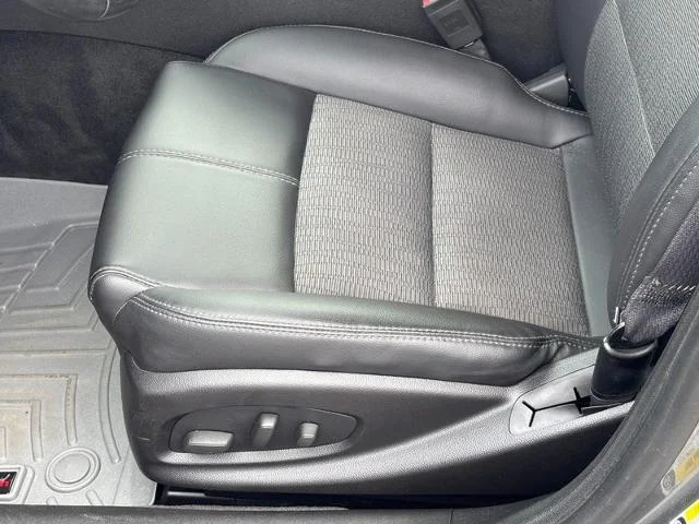Used 2016 Heather Gray Metallic Chevrolet  image 16