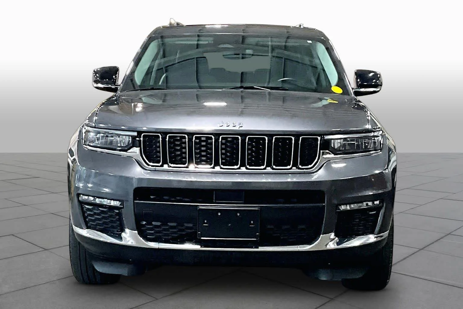 Used 2022 Baltic Gray Metallic Clearcoat Jeep Limited image 4