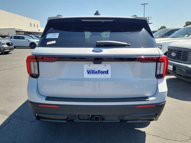 New 2026 Space White Metallic Ford ST-Line image 22