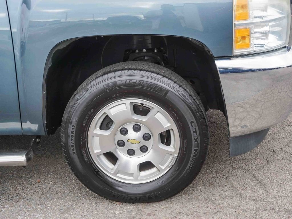 Used 2013 Blue Chevrolet LT image 9