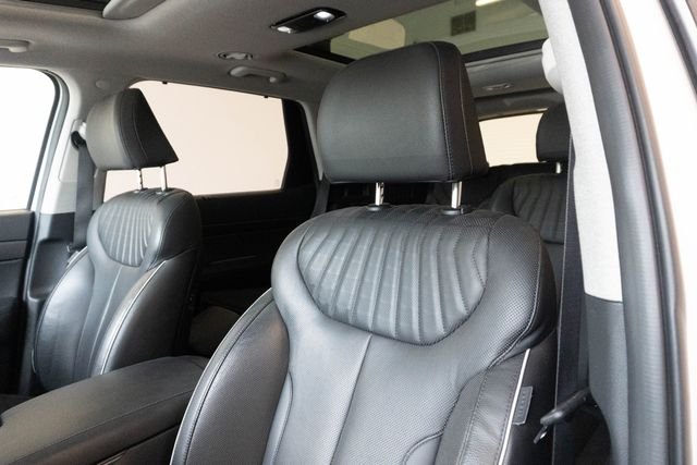Used 2023 White Hyundai Limited image 19