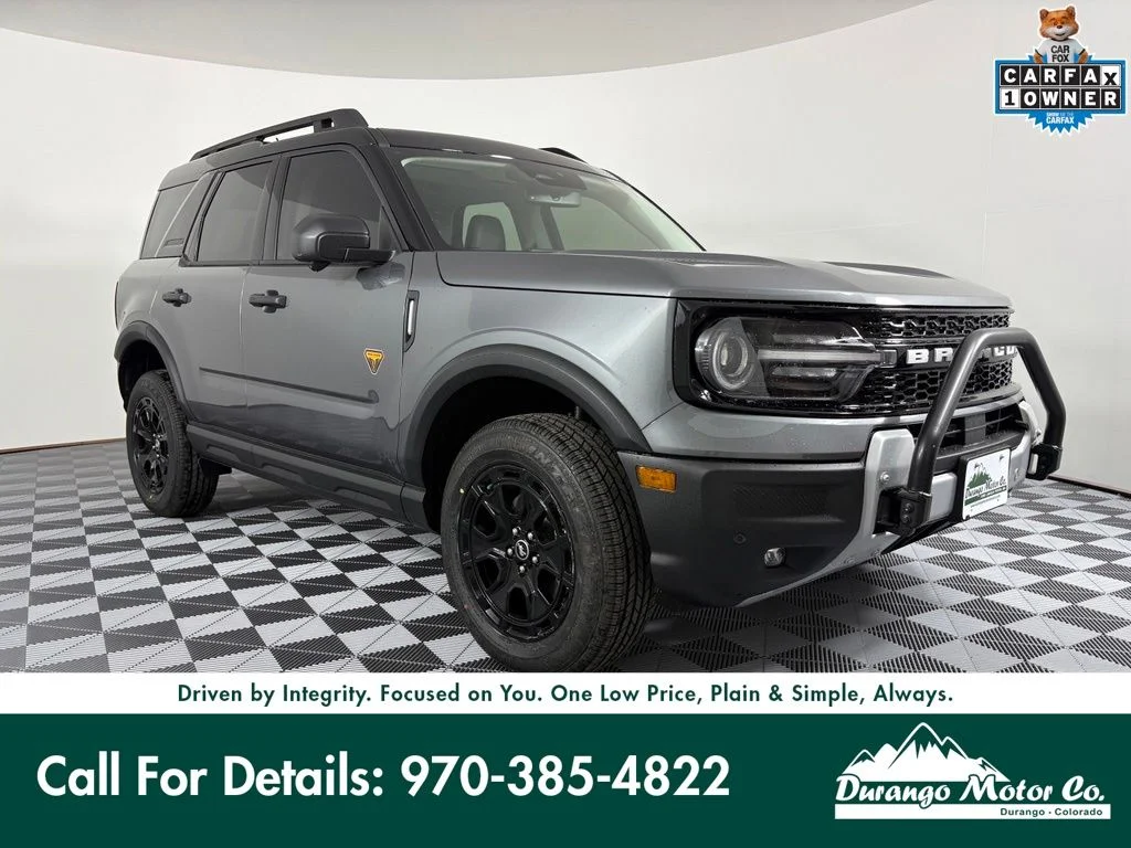 Used 2025 Gray Ford Badlands image 5