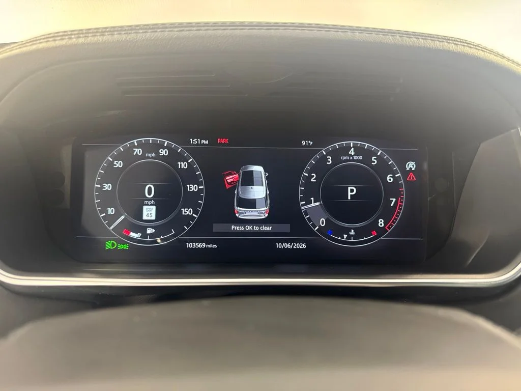 Used 2018 Santorini Black Metallic Land Rover 3.0L V6 Supercharged HSE image 12
