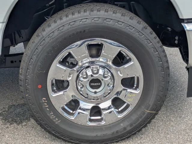 New 2026 Oxford White Ford F-250® Lariat® image 11