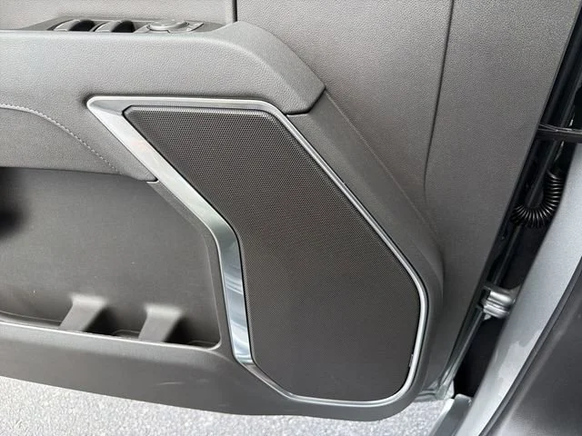 New 2026 Sterling Metallic GMC Elevation image 23