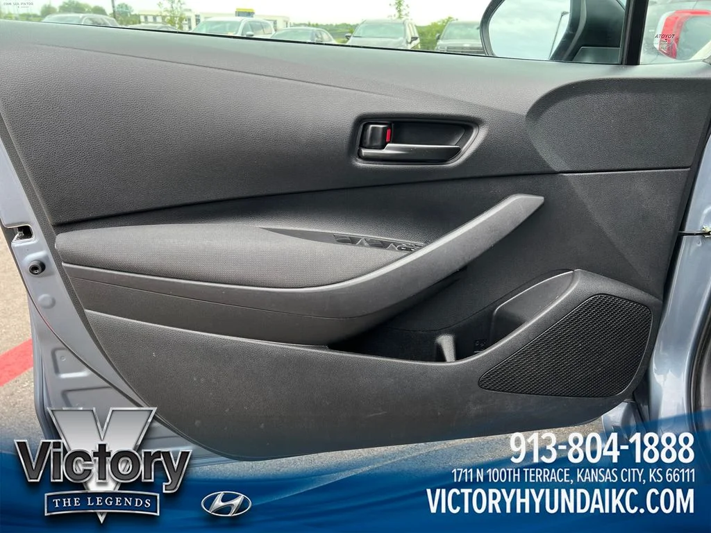 Used 2024  Toyota LE image 10